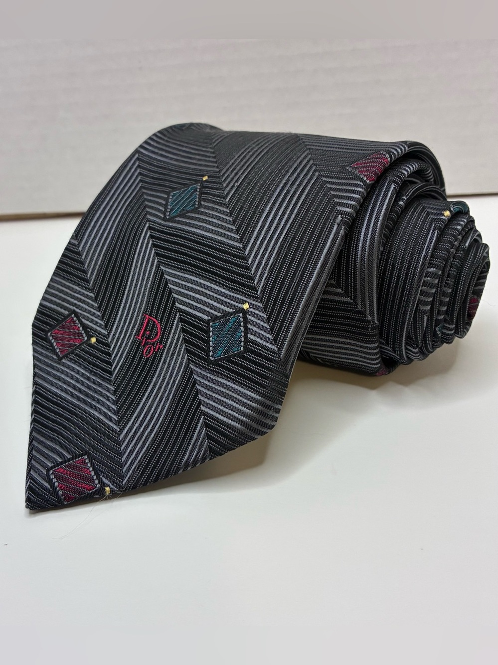 Vintage Christian Dior Monsieur Tie Gray Geometric Chevron Silk Blend 57”x3.5”